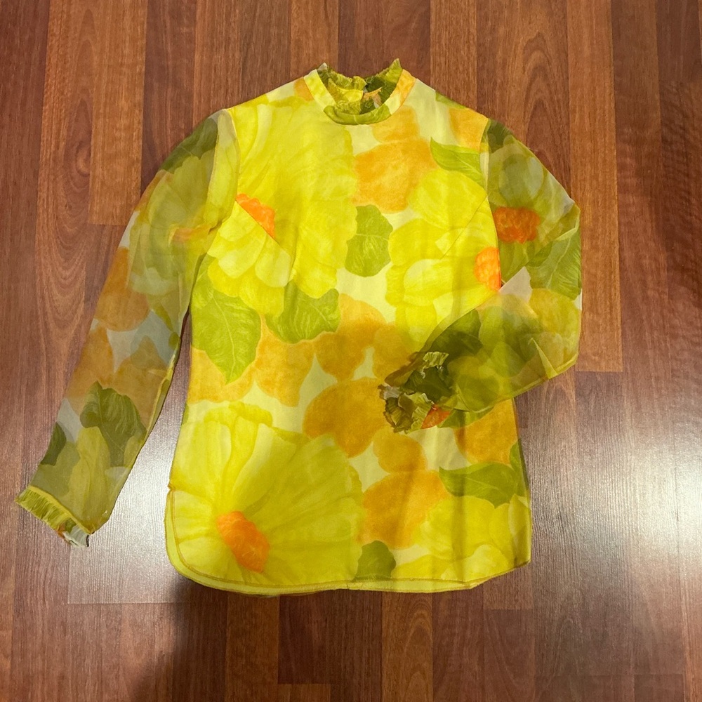 Rare Vintage 70’s jack bryan chiffon Mod top.